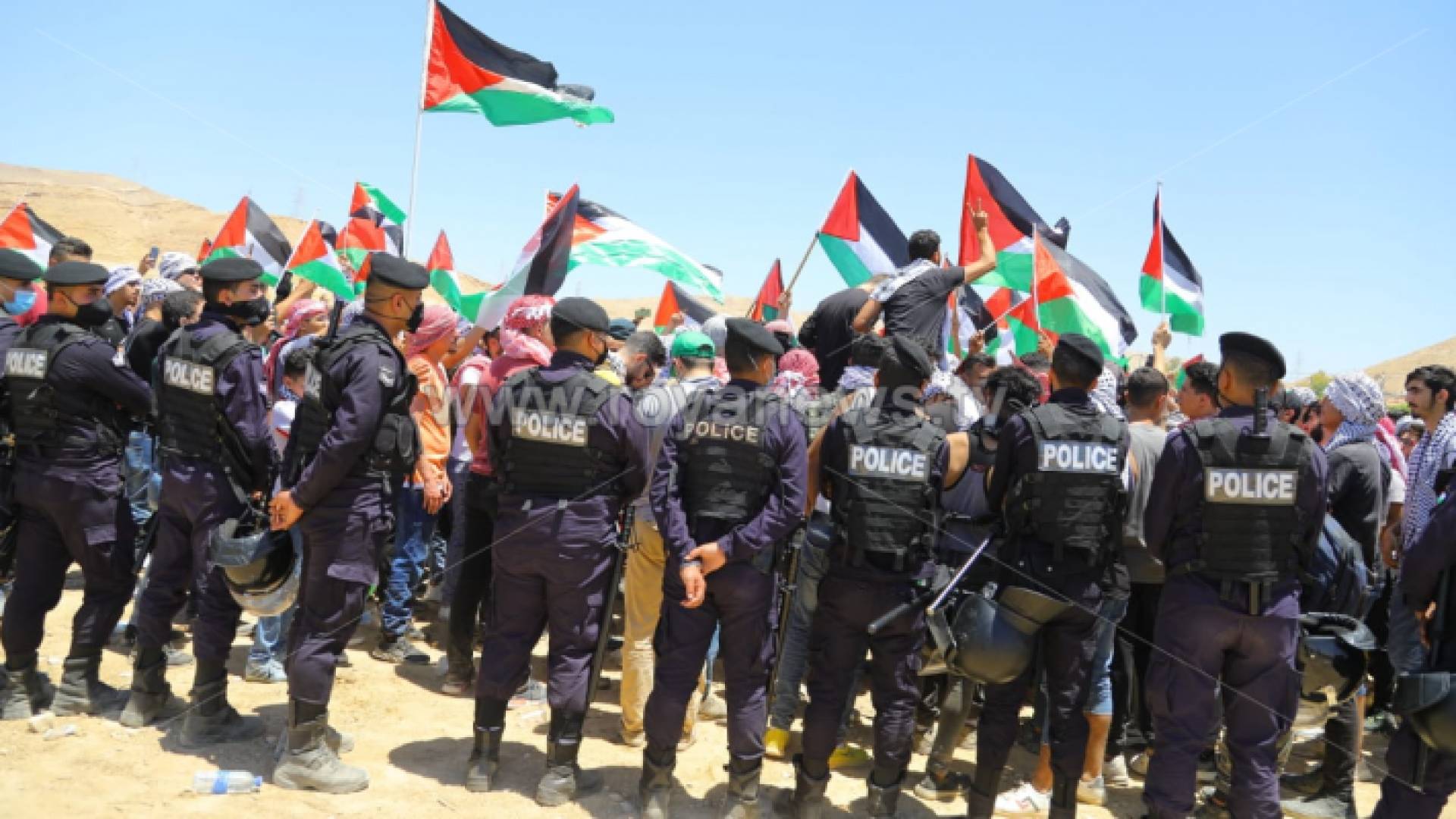 عناصر من الأمن العام في وقفة سابقة قرب الحدود