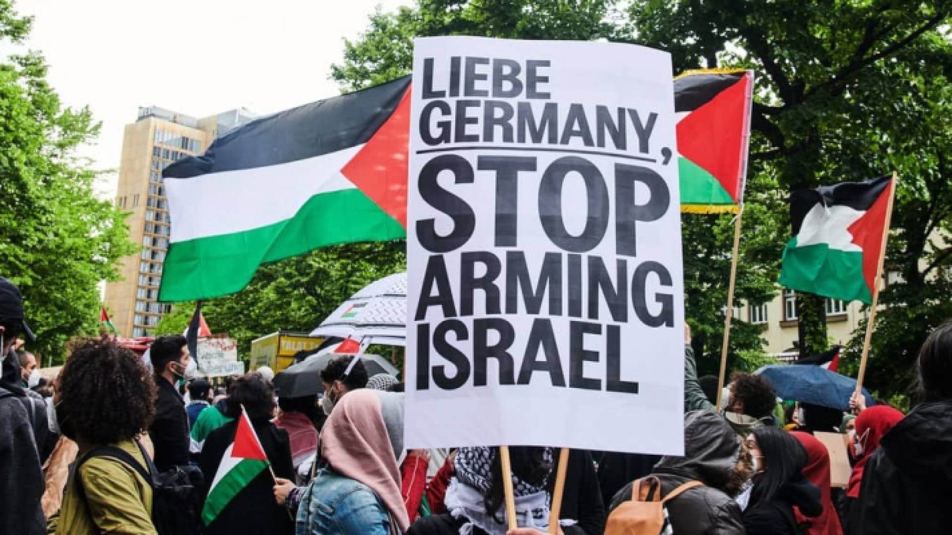 آلاف المتضامنين يخرجون في برلين لدعم الشعب الفلسطيني