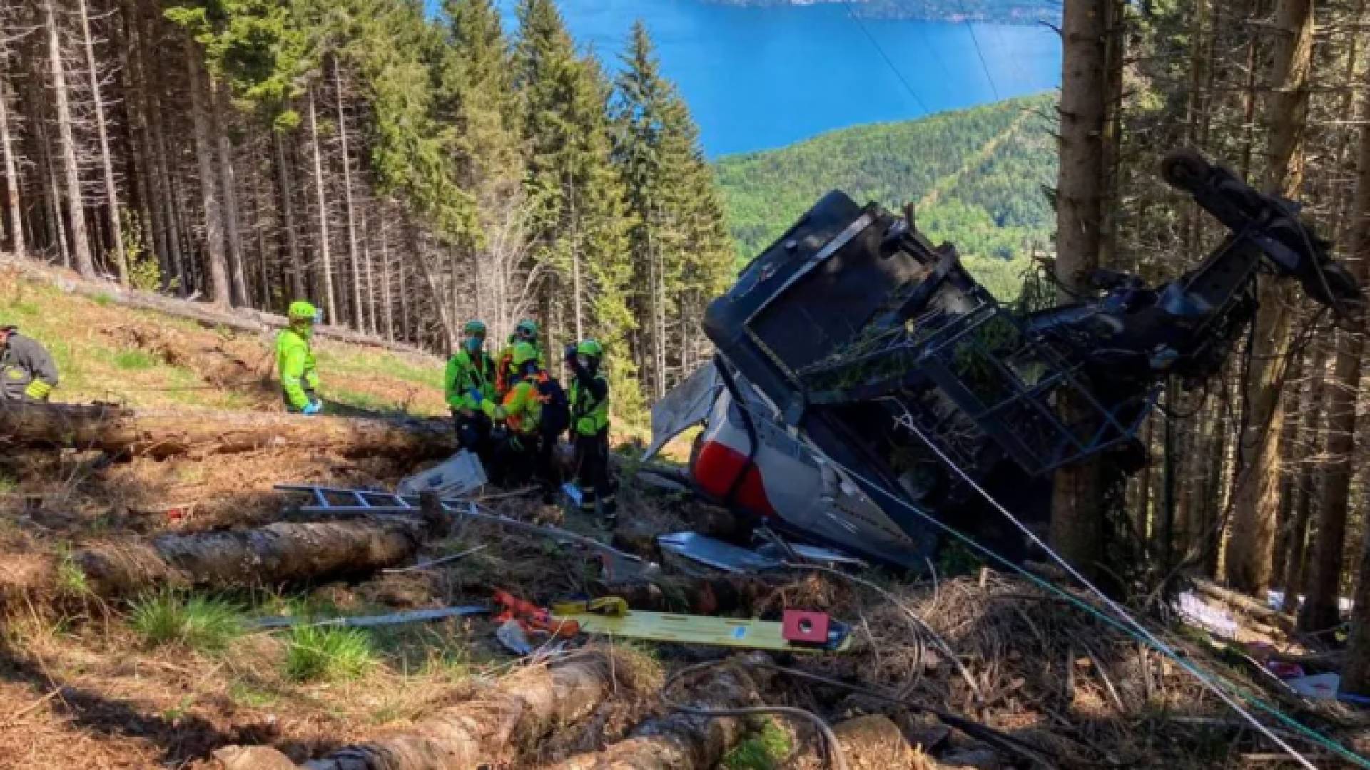صور نشرتها وسائل إعلام إيطالية للحادثة