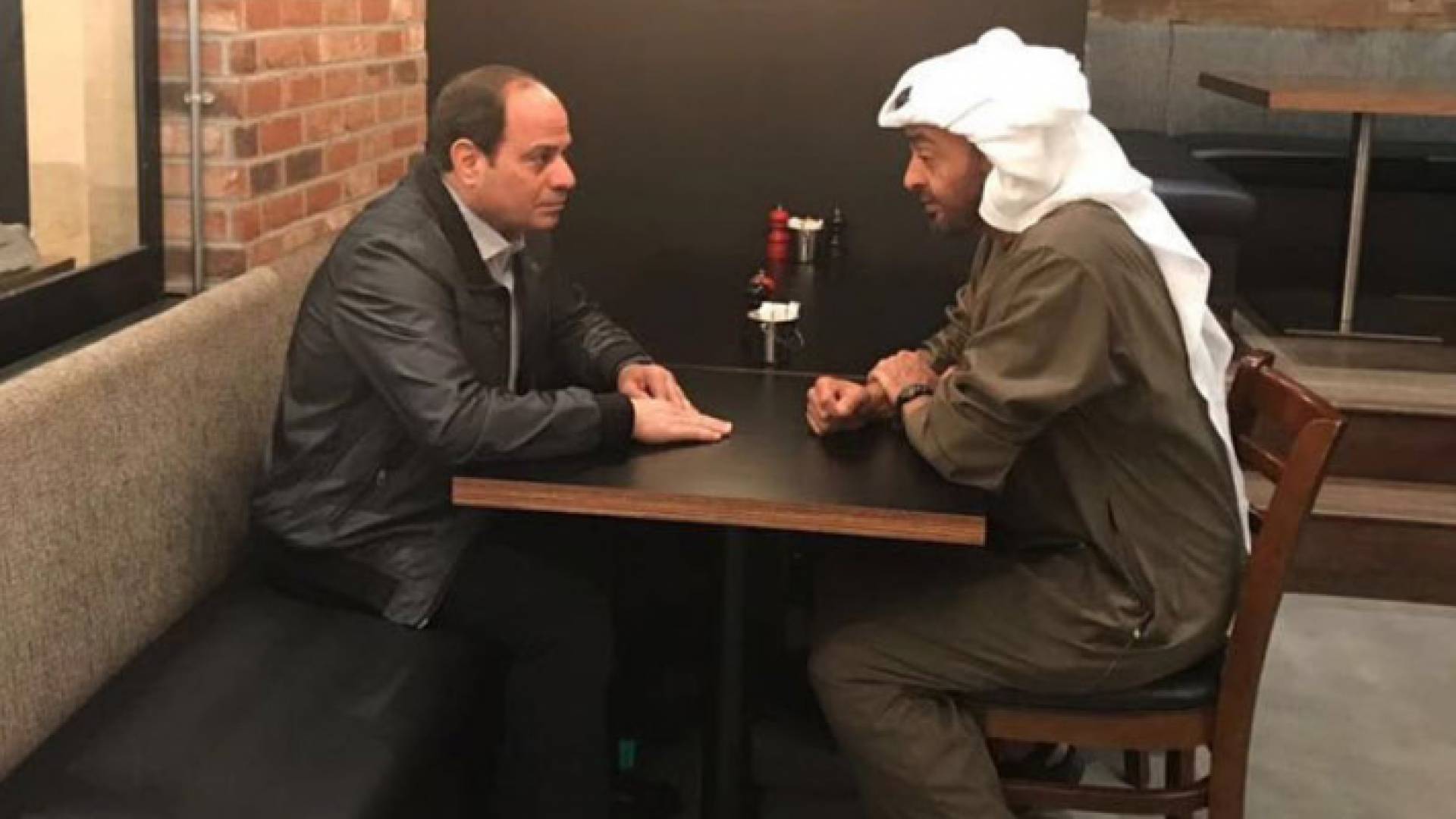 محمد بن زايد آل نهيان والرئيس المصري - ارشيفية