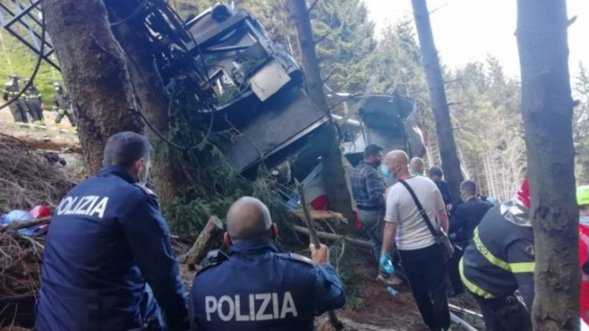 مقتل 14 شخصا بينهم 5 من كيان الاحنلال الإسرائيلي بسقوط تلفريك في إيطاليا