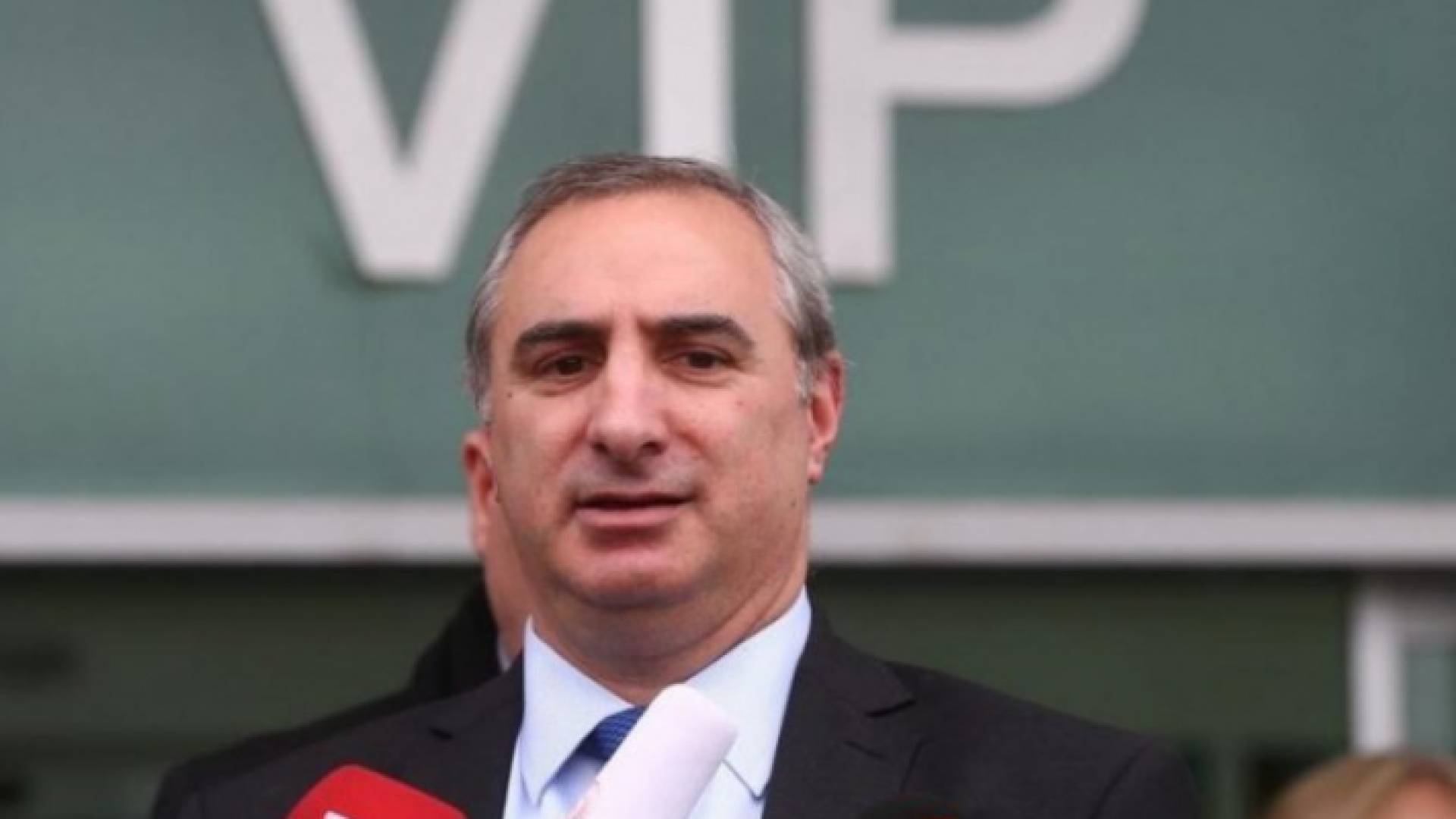 سفير الاحتلال الإسرائيلي لدى الإمارات إيتان نائيه