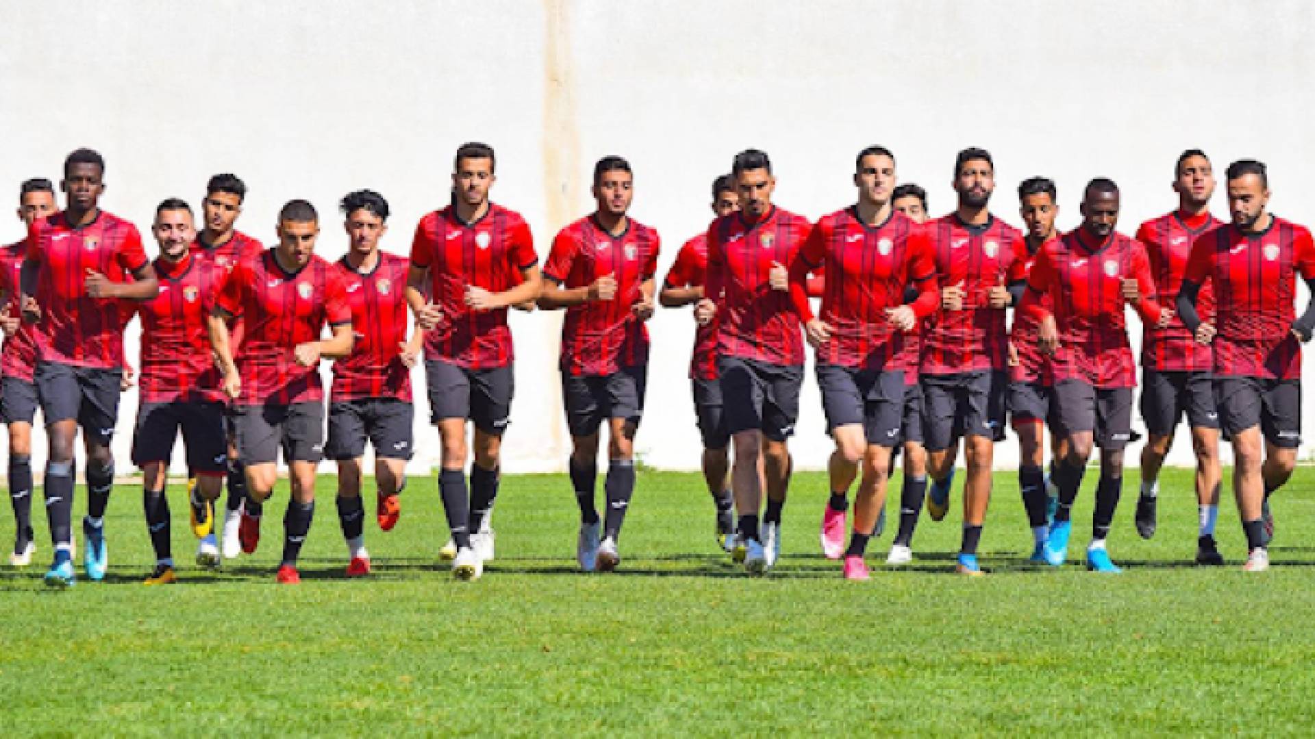 لاعبو المنتخب الوطني الرديف لكرة القدم