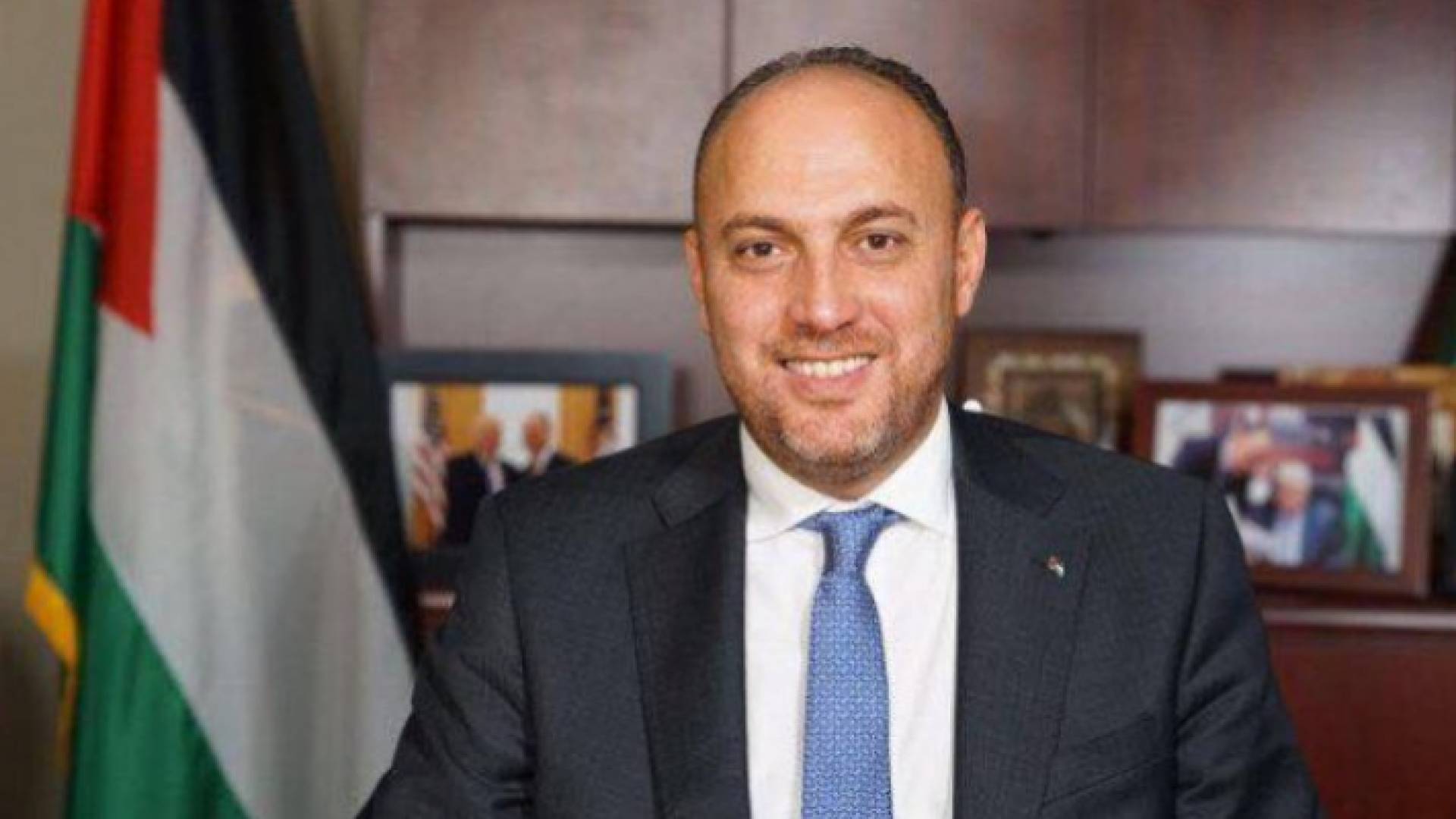 السفير الفلسطيني في بريطانيا حسام زملط - ارشيفية