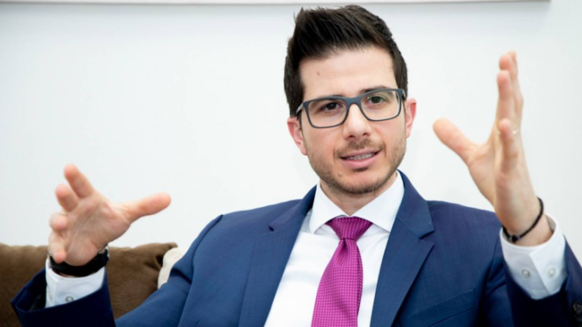 السفير جورج ديك