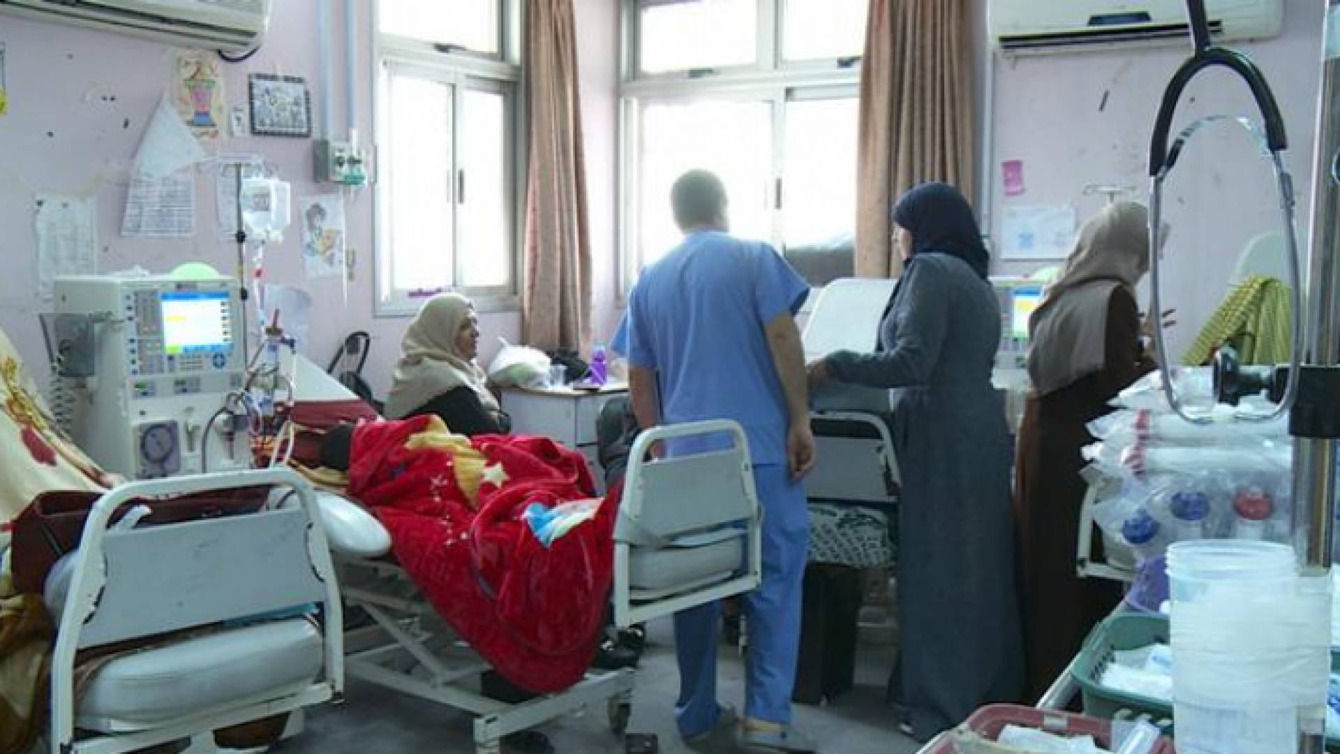 مرضى في أحد مستشفيات قطاع غزة