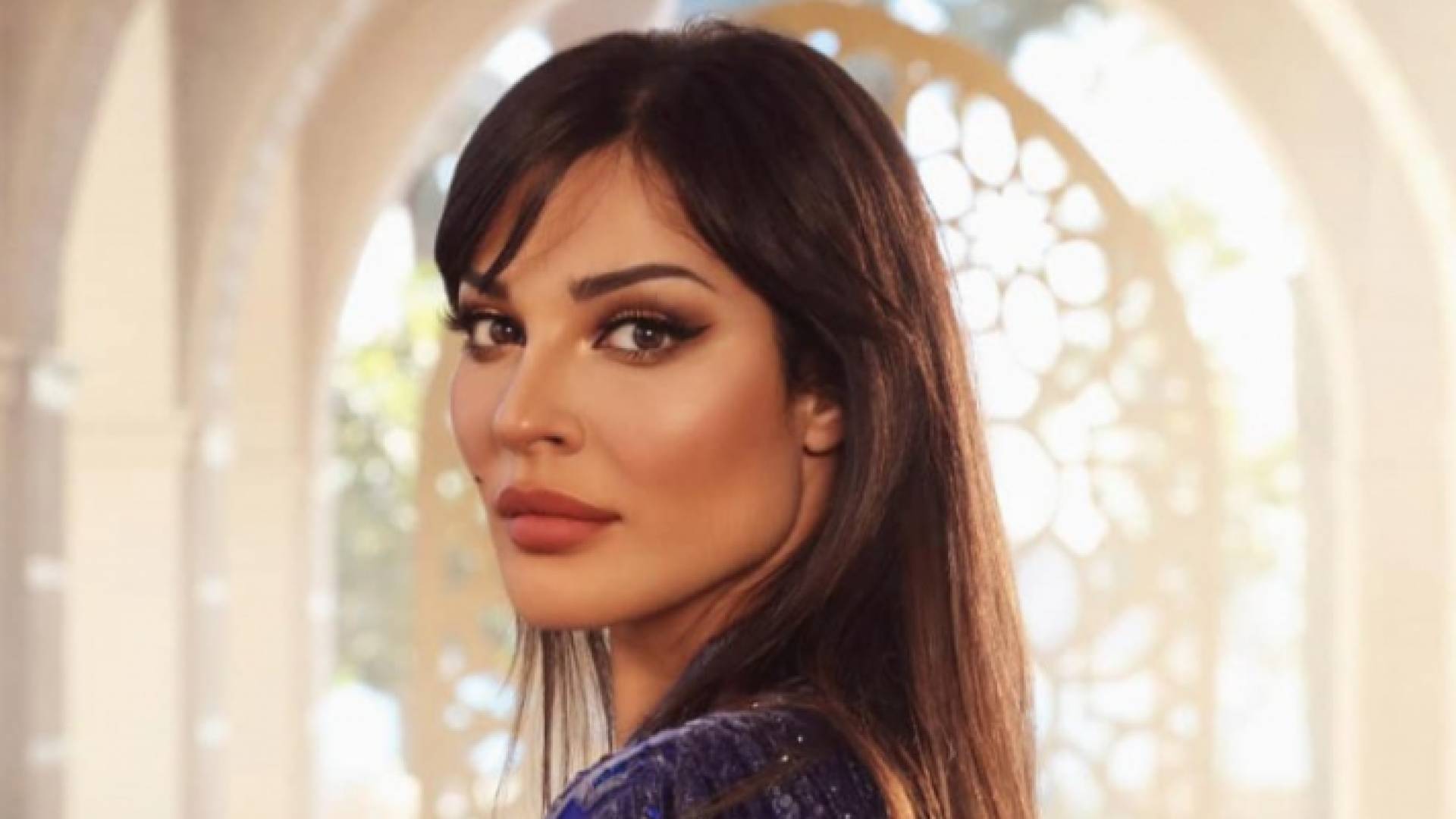الفنانة اللبنانية نادين نجيم