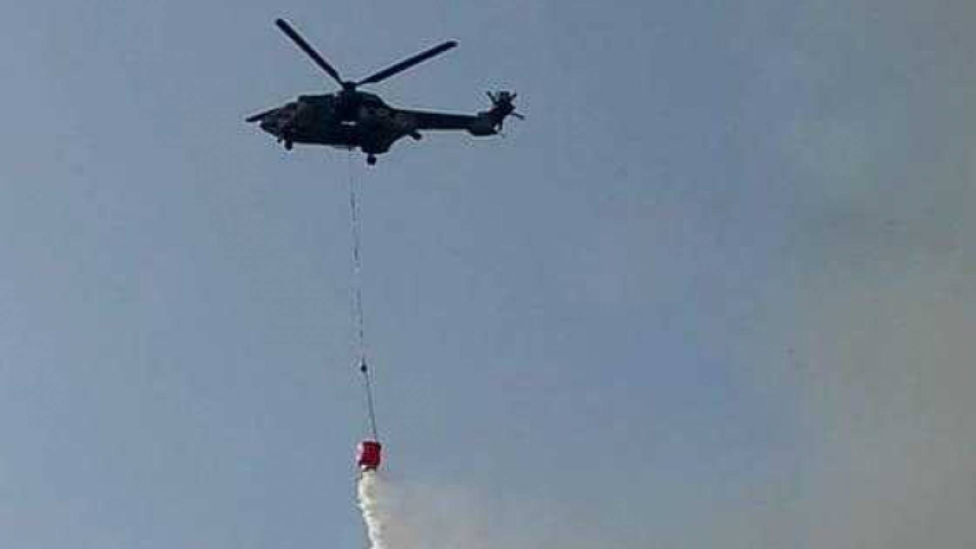 طائرات سلاح الجو تشارك في إطفاء حرائق في الأغوار الشمالية