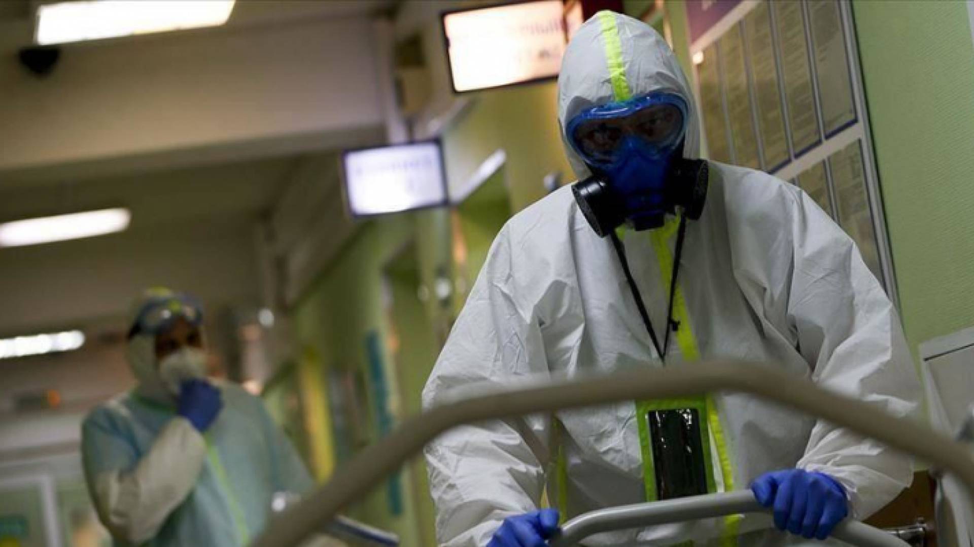 اختصاصي صدرية يحذر من موجة كورونا ثالثة في الأردن إذا استمر الارتفاع في الإدخالات