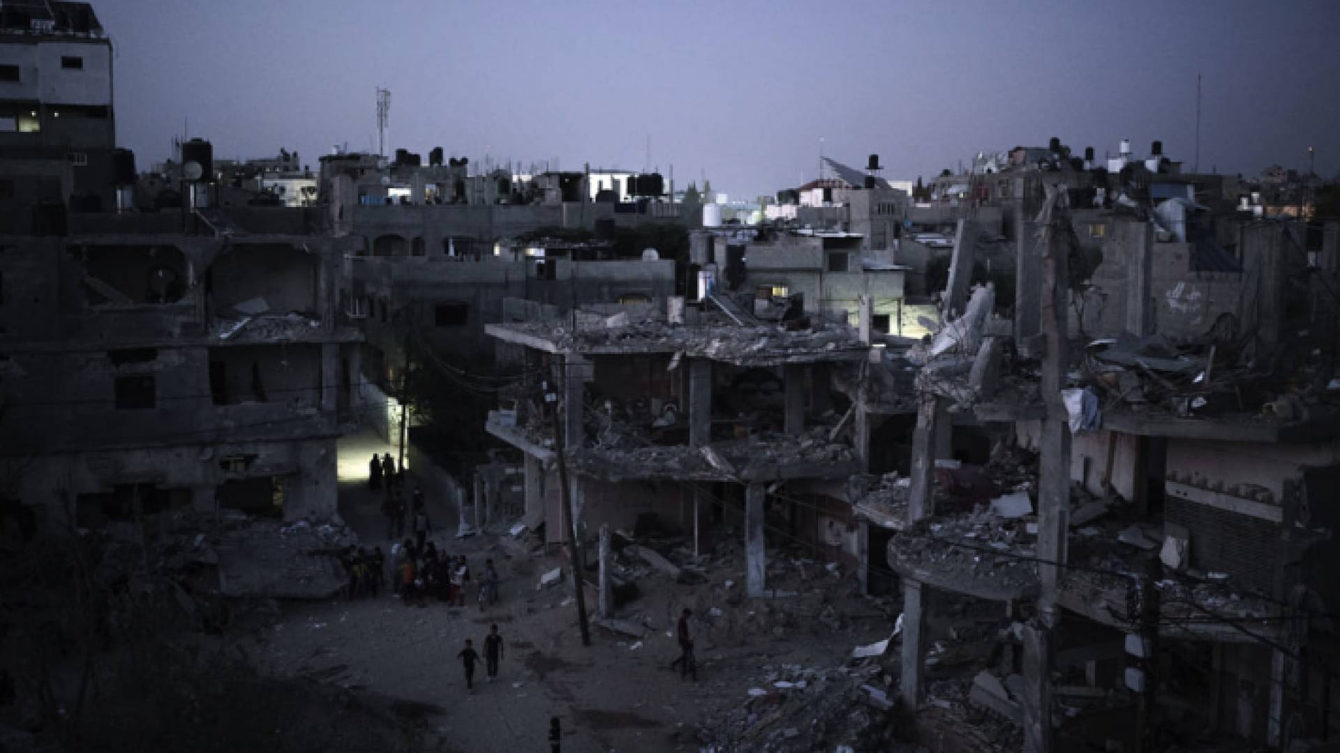 من قصف الاحتلال الاسرائيلي الذي استهدف مناطق في قطاع غزة