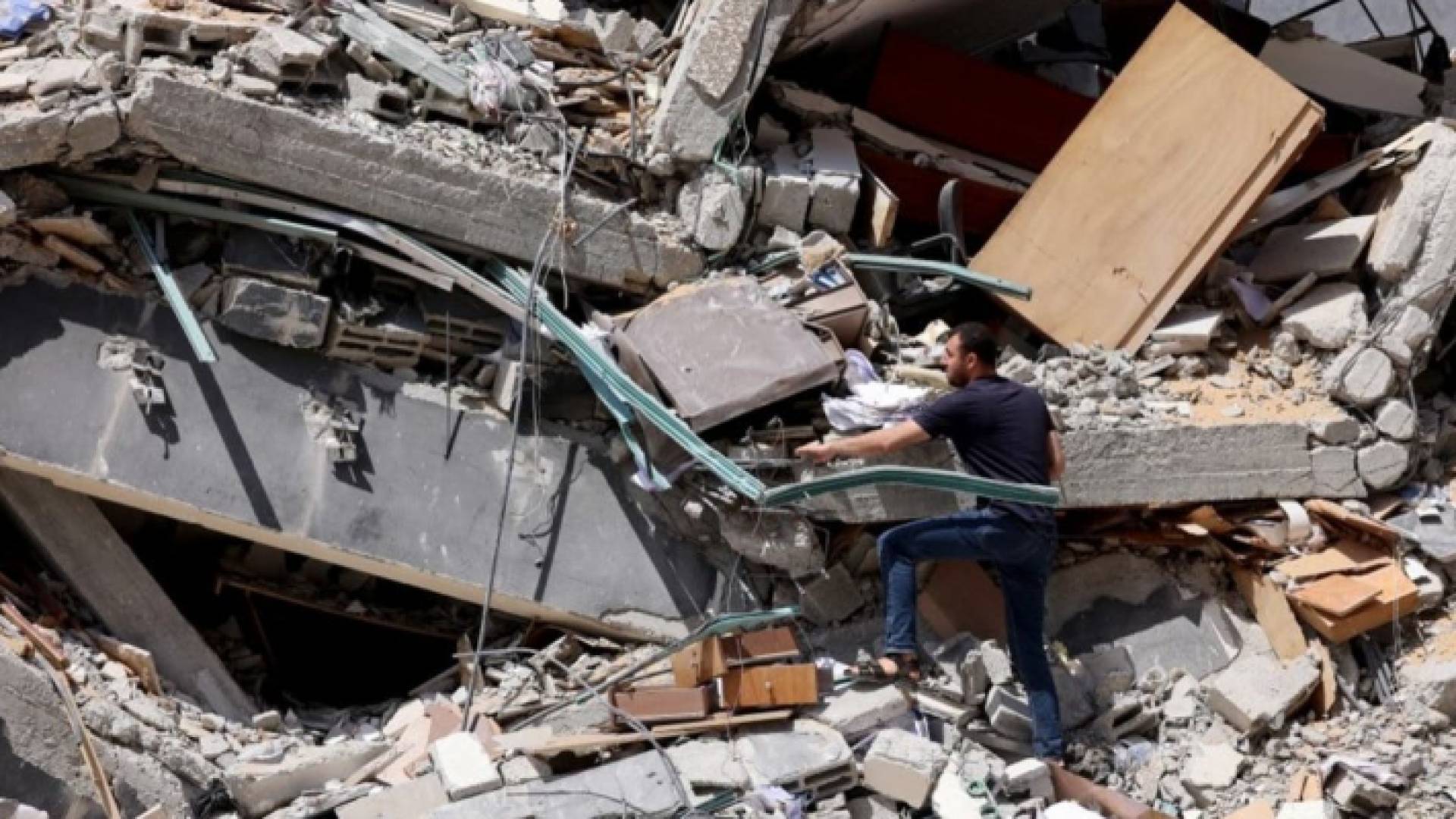 أثار الدمار جراء عدوان الاحتلال الاسرائيلي الأخير