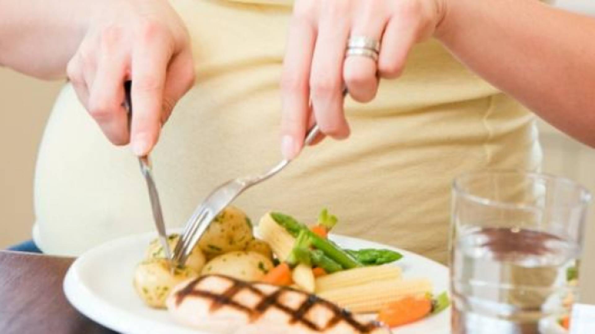 وجبة طعام - تعبيرية