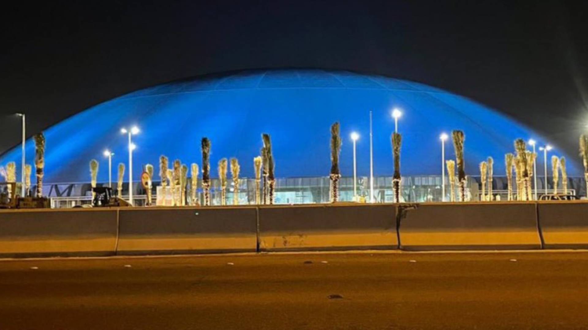 "جدة سوبر دوم"