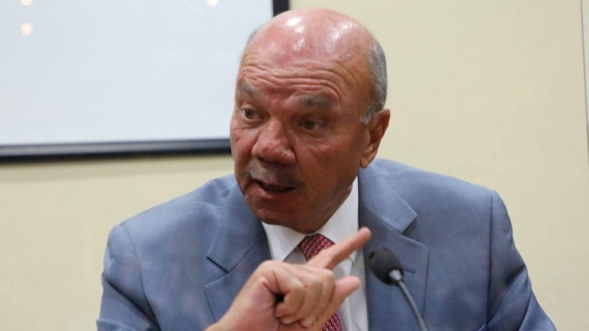 رئيس مجلس الأعيان فيصل الفايز