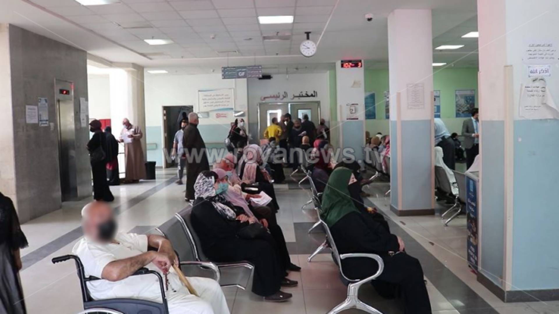 عيادات الاختصاص في مستشفى الزرقاء الحكومي