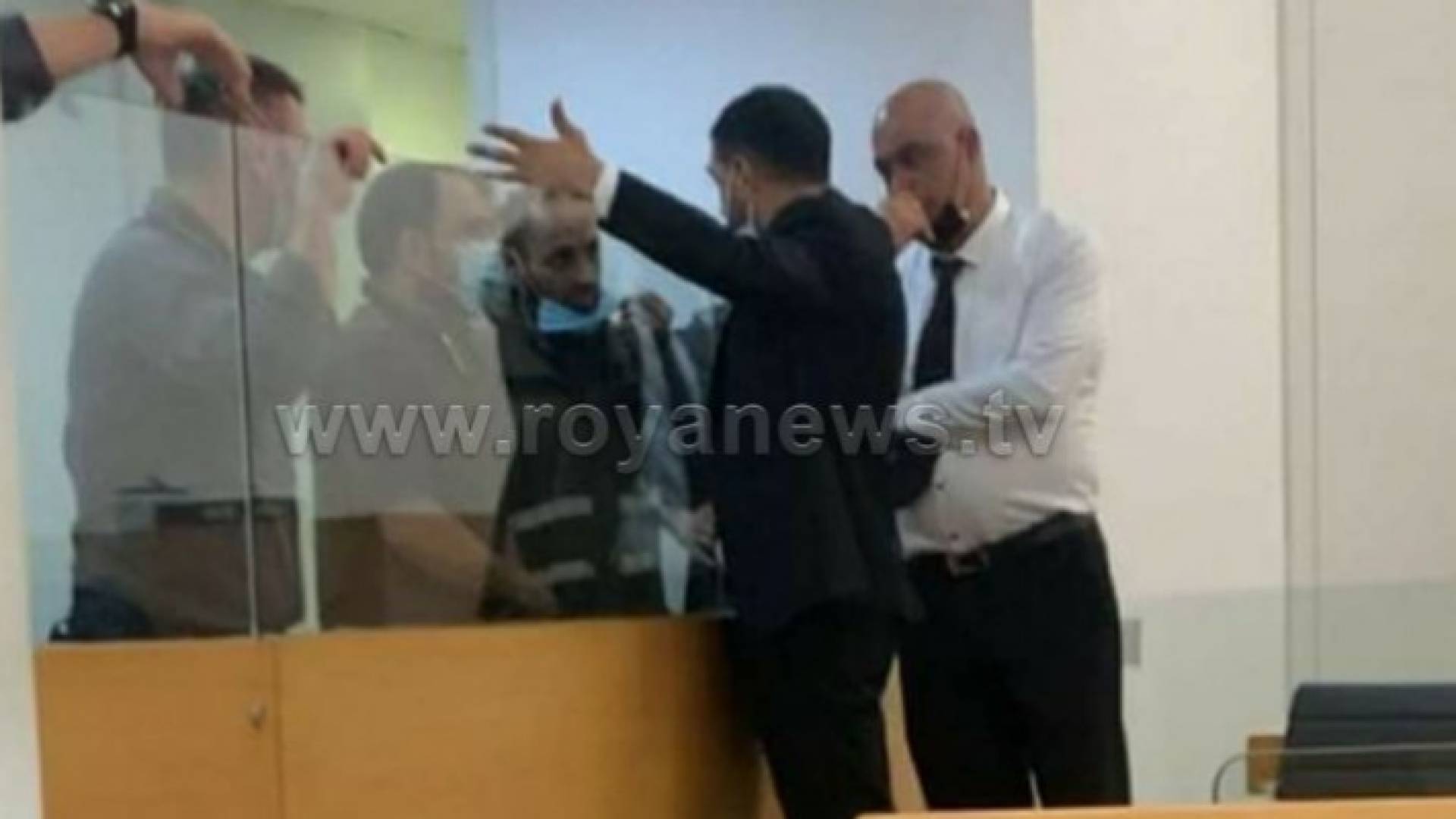 المعتقلان الأردنيان لدى الاحتلال الإسرائيلي من داخل المحكمة - أرشيفية