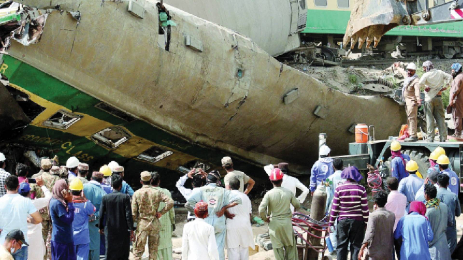 حادث القطار في باكستان