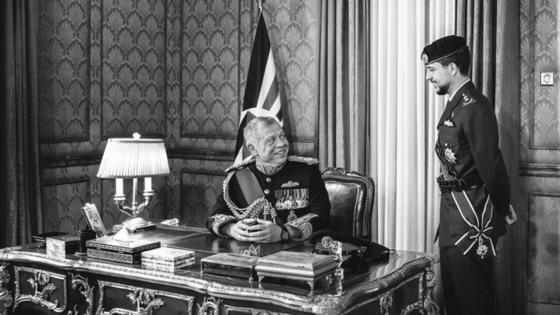 الصورة التي نشرها ولي العهد على حسابه انستغرام بمناسبة عيد الجلوس الملكي