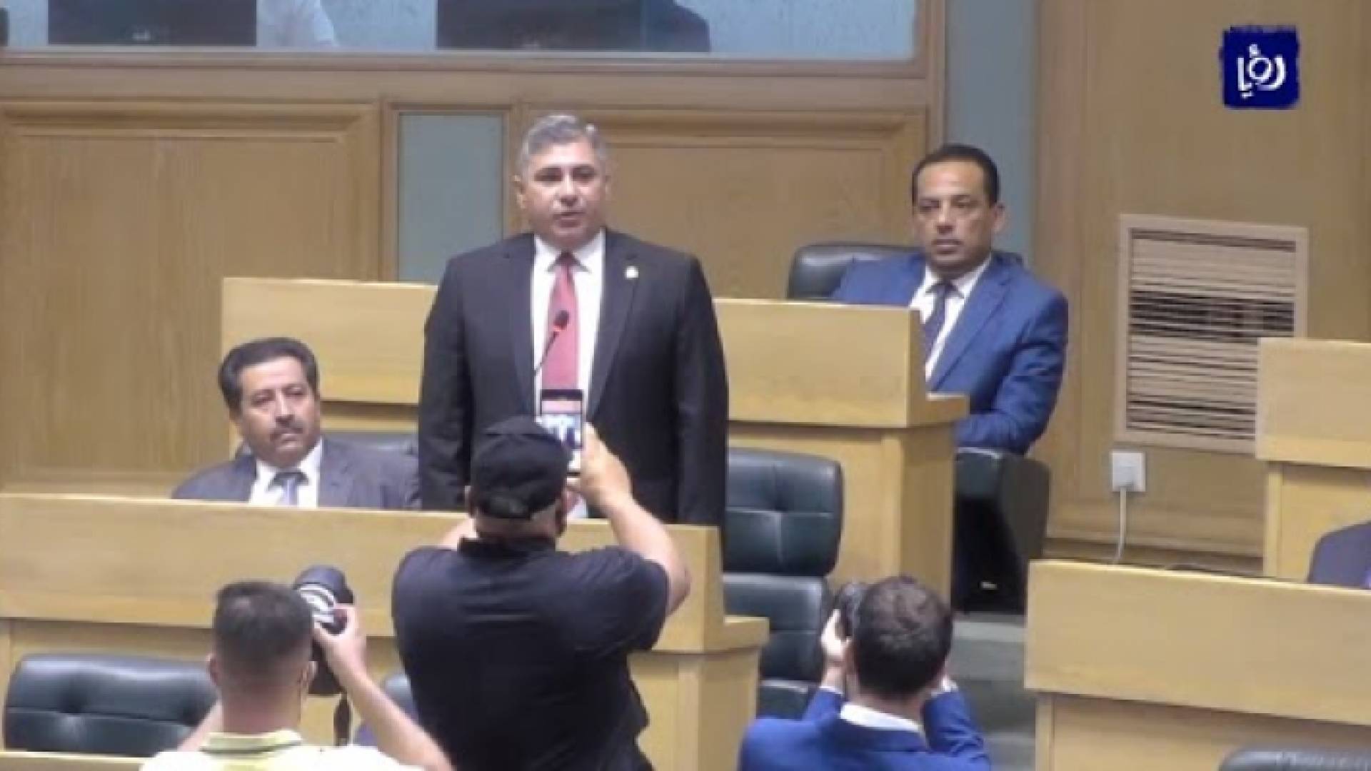 العجارمة يؤدي اليمين الدستورية