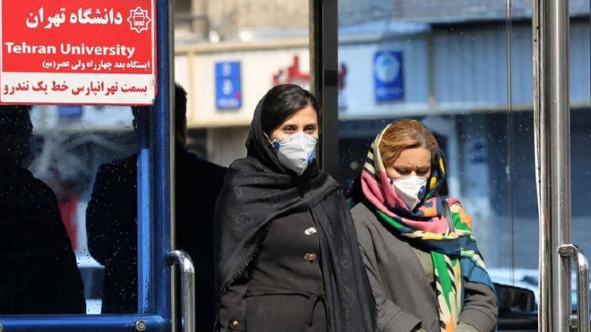 تجاوزت إيران عتبة ثلاثة ملايين إصابة بفيروس كورونا
