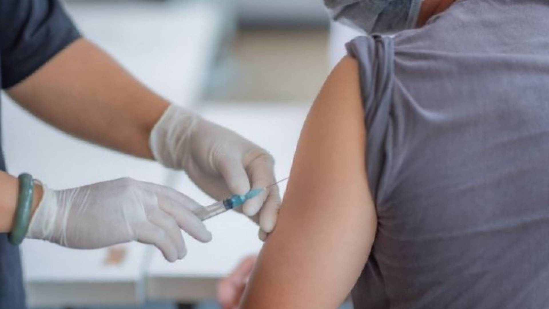 من عمليات التلقيح ضد كورونا