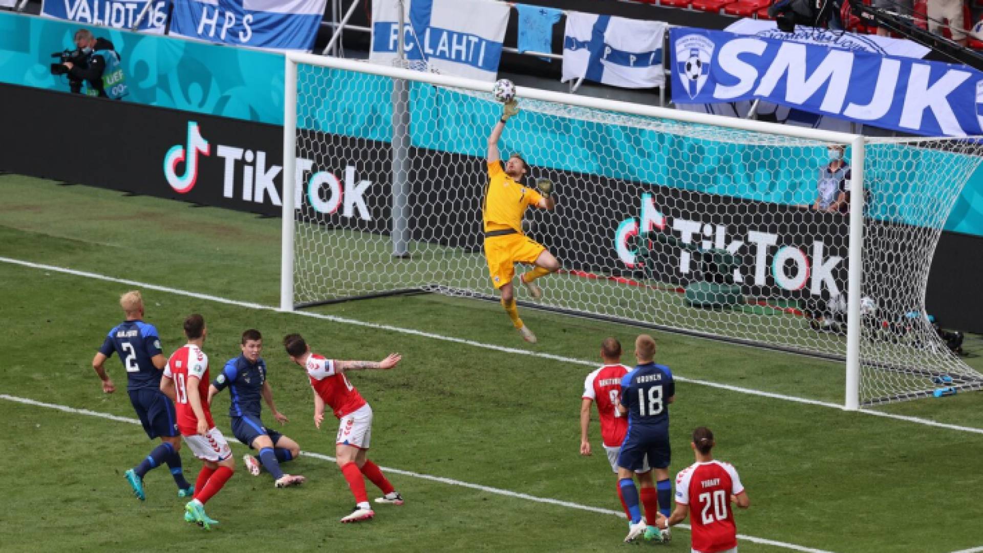 فنلندا تحقق مفاجأة وتهزم الدنمارك في مشاركتها الأولى في أمم أوروبا