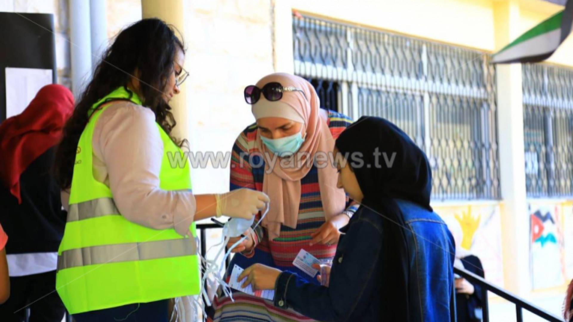 17 % من المعلمين والمعلمات لم يتلقوا مطعوم كورونا