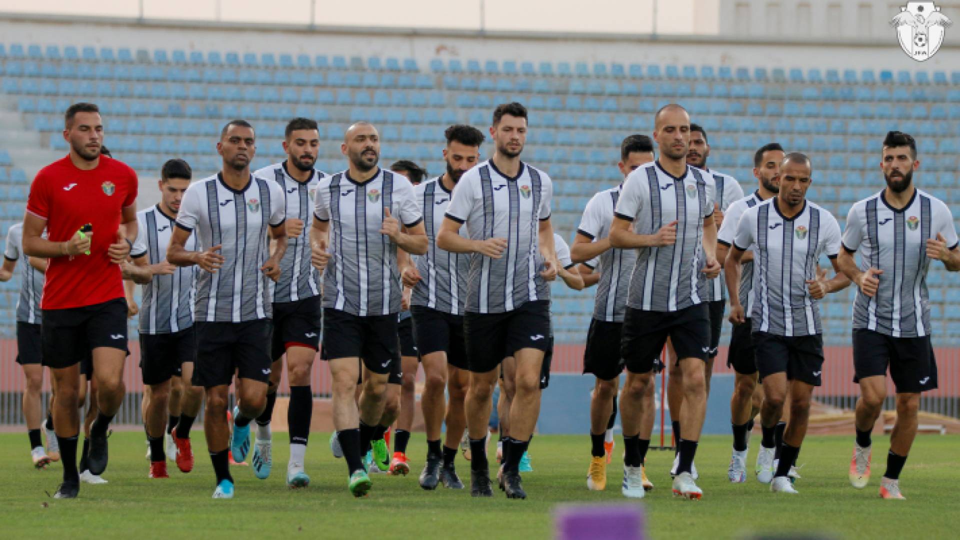 المنتخب الوطني يبدأ التحضيرات لملاقاة استراليا