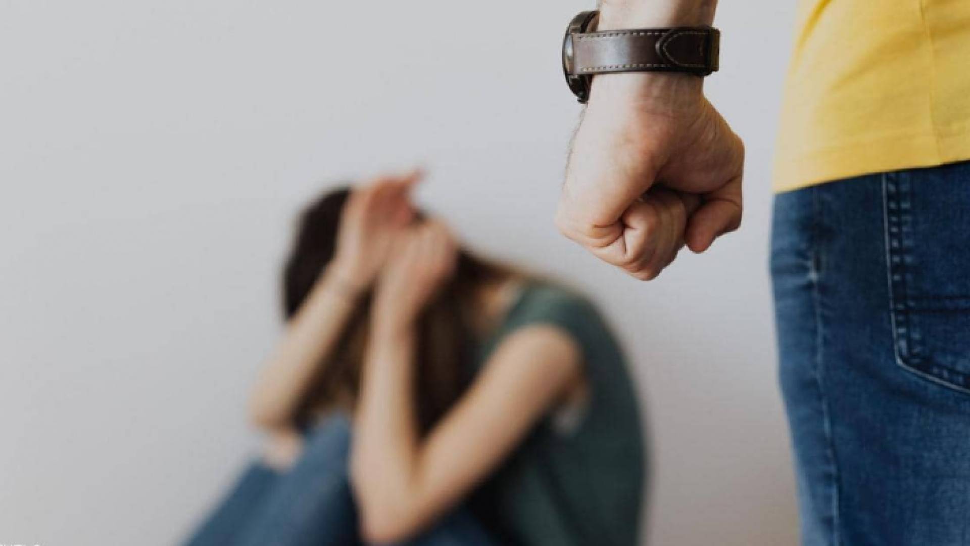 الزوج القاتل يبلغ من العمر 25 عاما