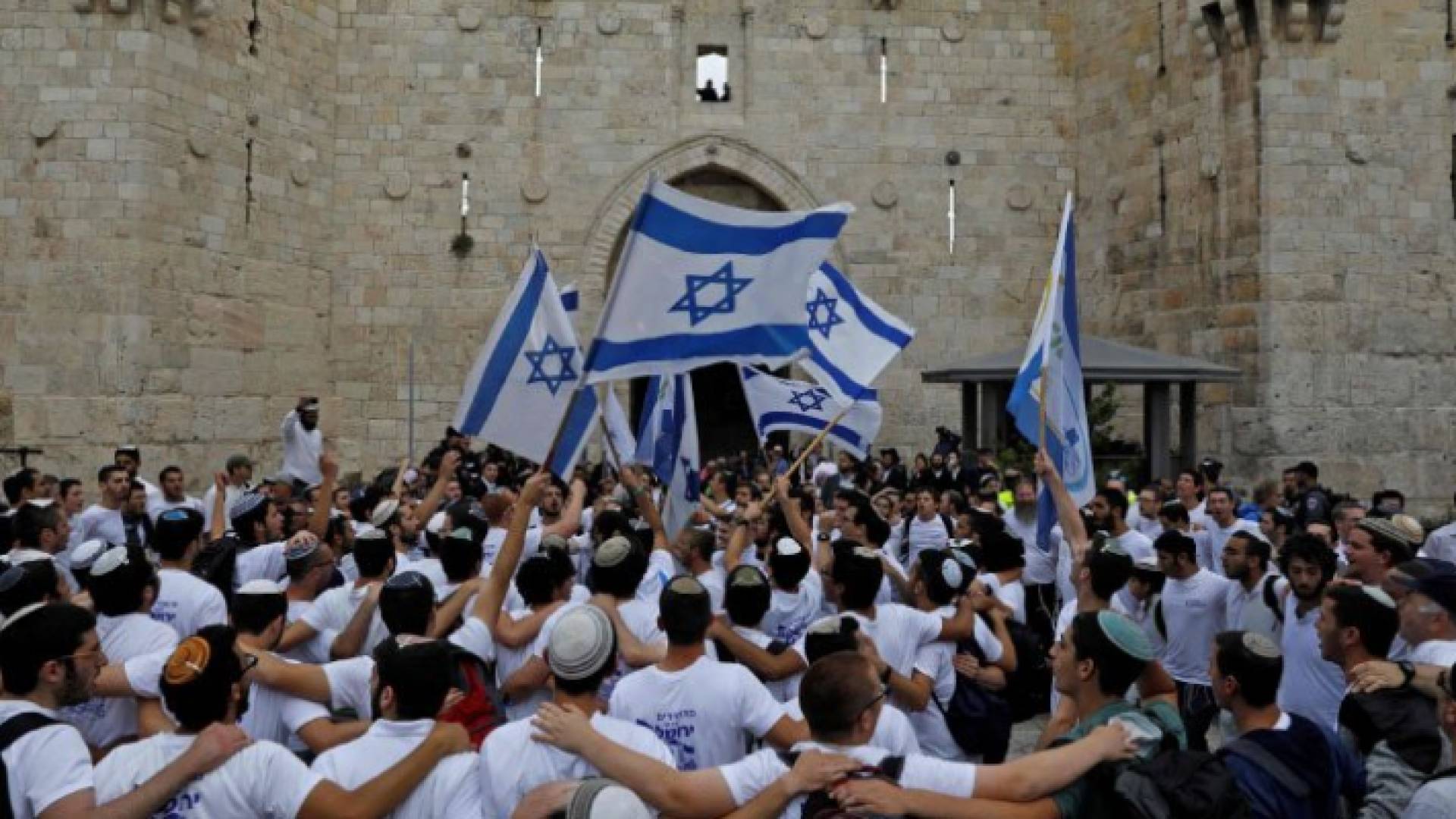 آلاف المستوطنين سيشاركون في مسيرة الأعلام