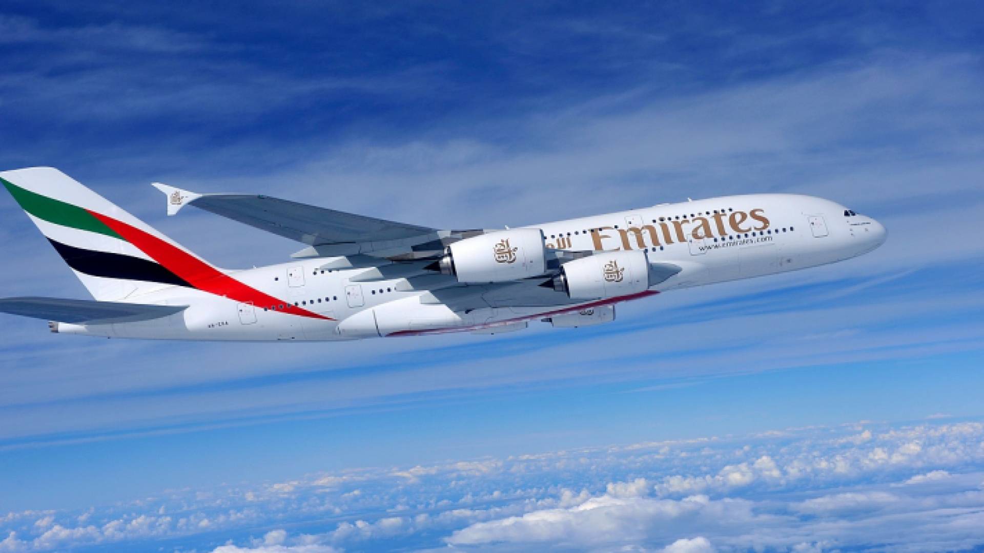 طيران الإمارات تسجل أول خسارة منذ 30 عاما بقيمة 5,5 مليارات دولار