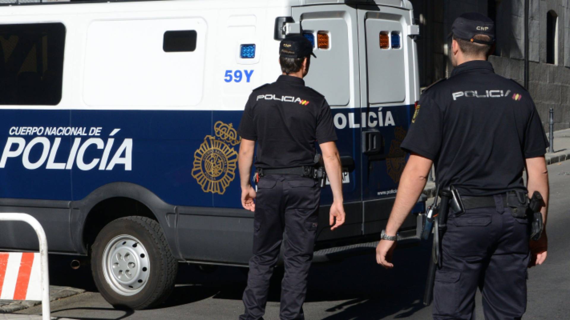 عناصر من الشرطة الاسبانية