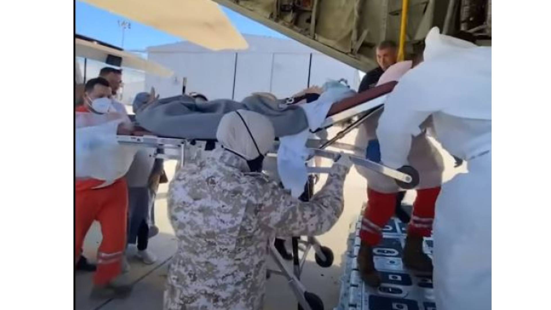 نقل الطفلة اللبنانية سهيلة كسار للعلاج في الاردن