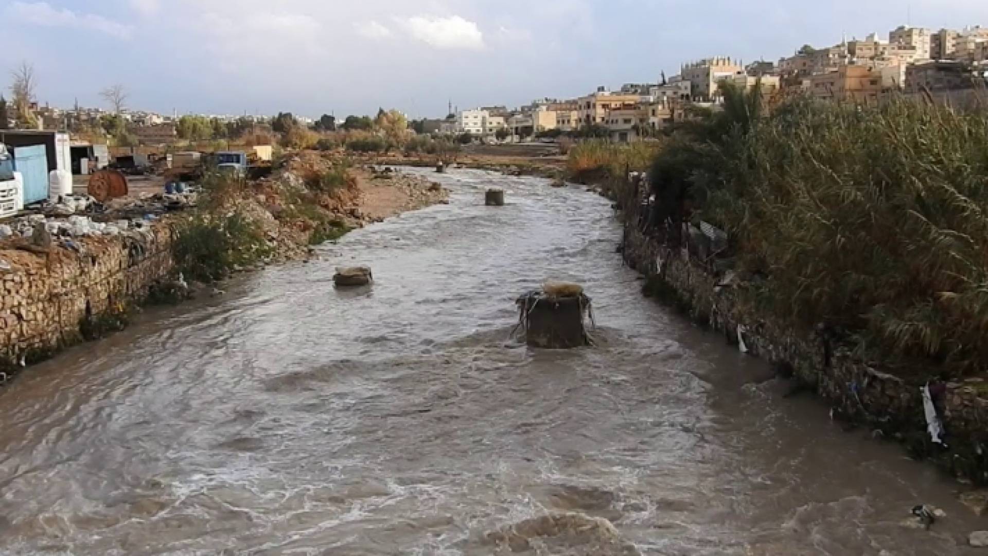 سيل الزرقاء