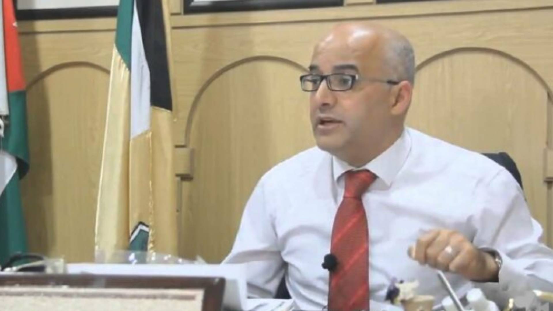 الدكتور مهند مبيضين