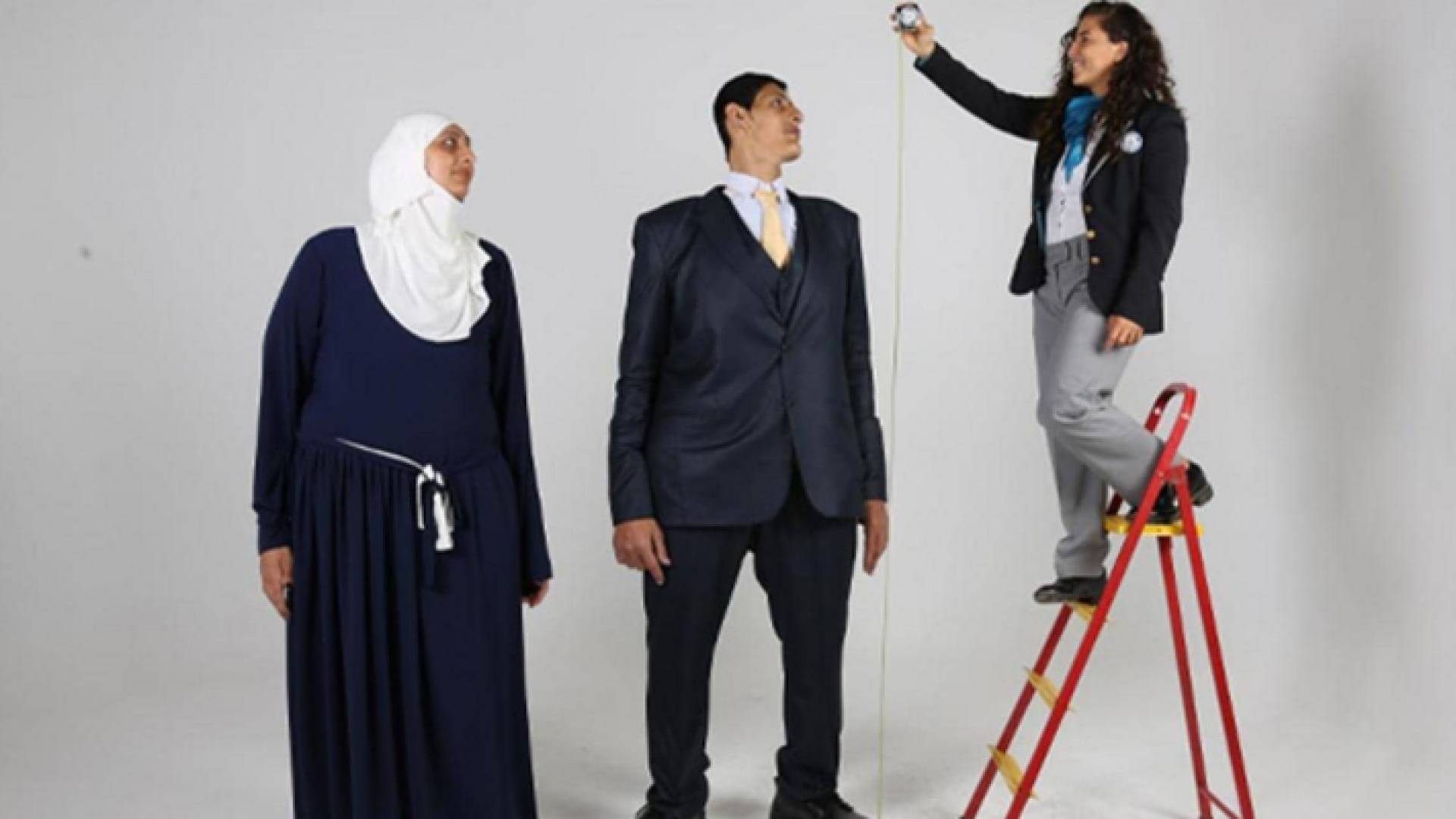 العملاقان محمد وشقيقته هدى