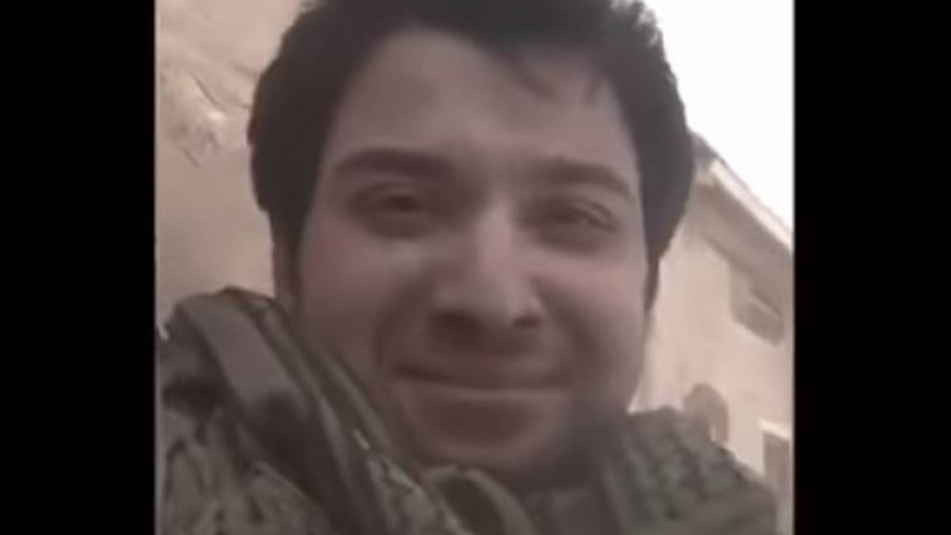 جندي عراقي أبكى العراقيين