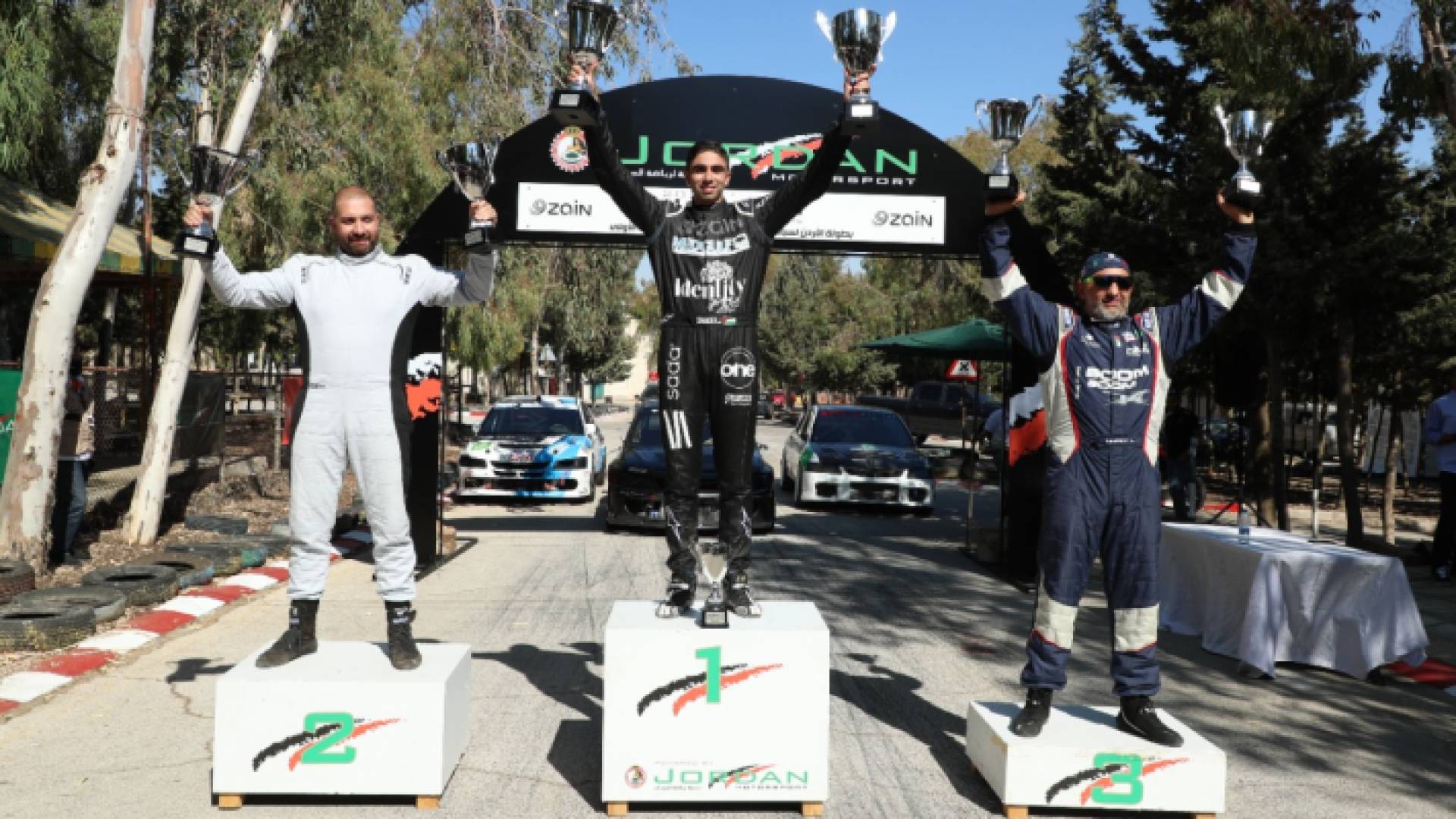 خلال التتويج