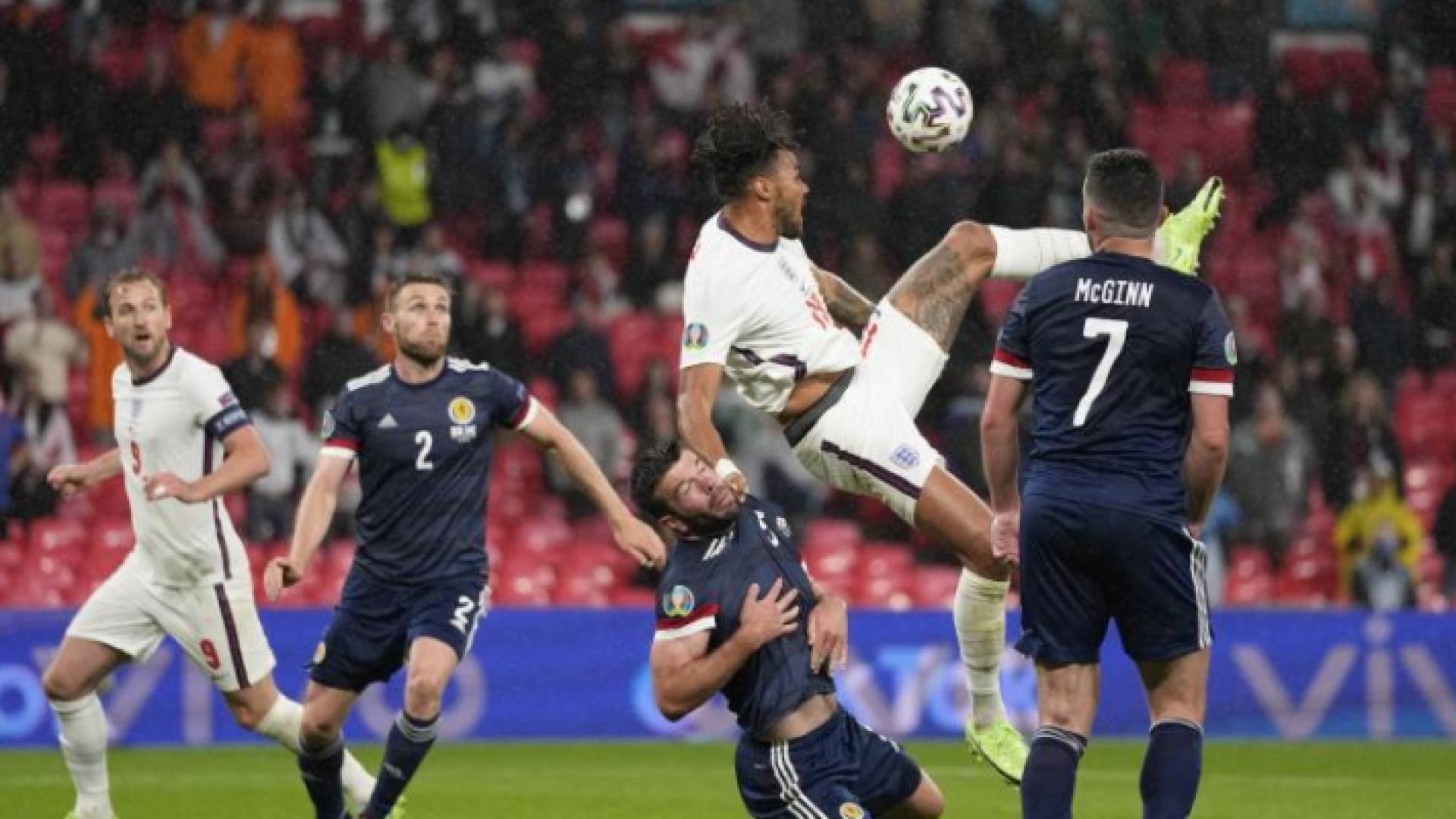 تعادل مفاجئ لإنجلترا مع اسكتلندا في بطولة أمم أوروبا