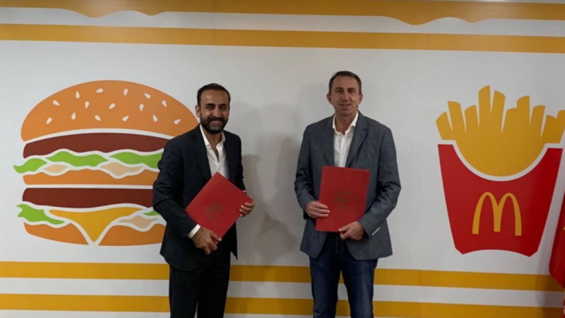 ماكدونالدز الأردن ودار أبو عبدالله يوقعان اتفاقية تعاون لتشغيل 500 شابا وشابة أردنيين