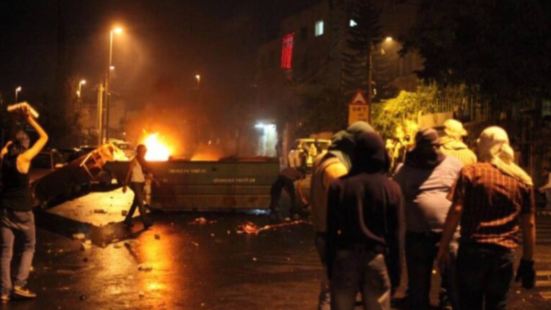 مواجهات بين الفلسطينيين وقوات الاحتلال الإسرائيلي الليلة الماضية