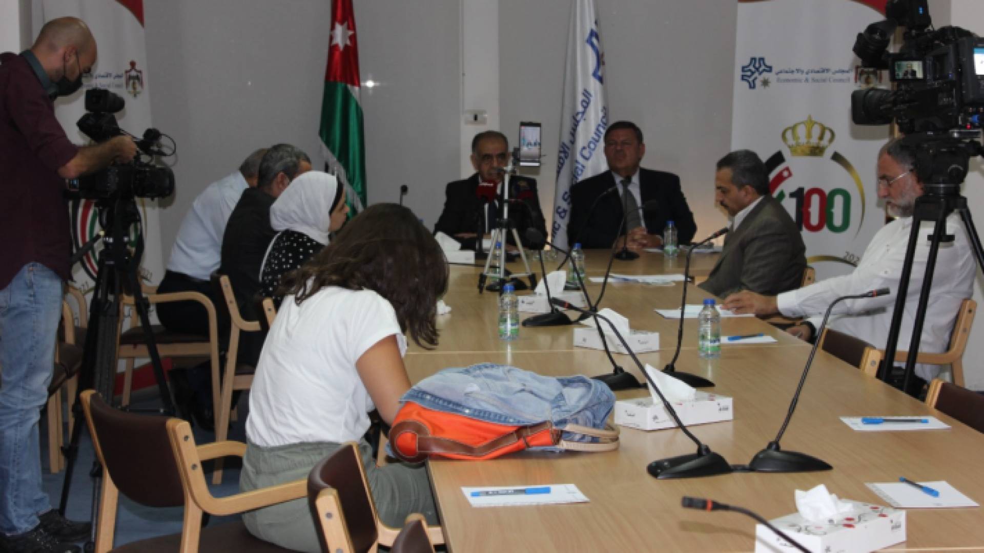 مؤتمر صحفي للمجلس الاقتصادي والاجتماعي