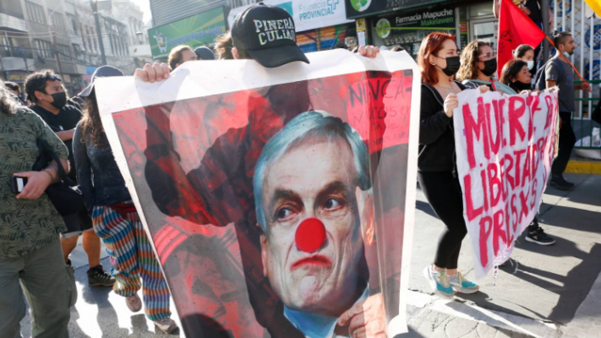 الدستور الجديد هو من بين أبرز مطالب المحتجين