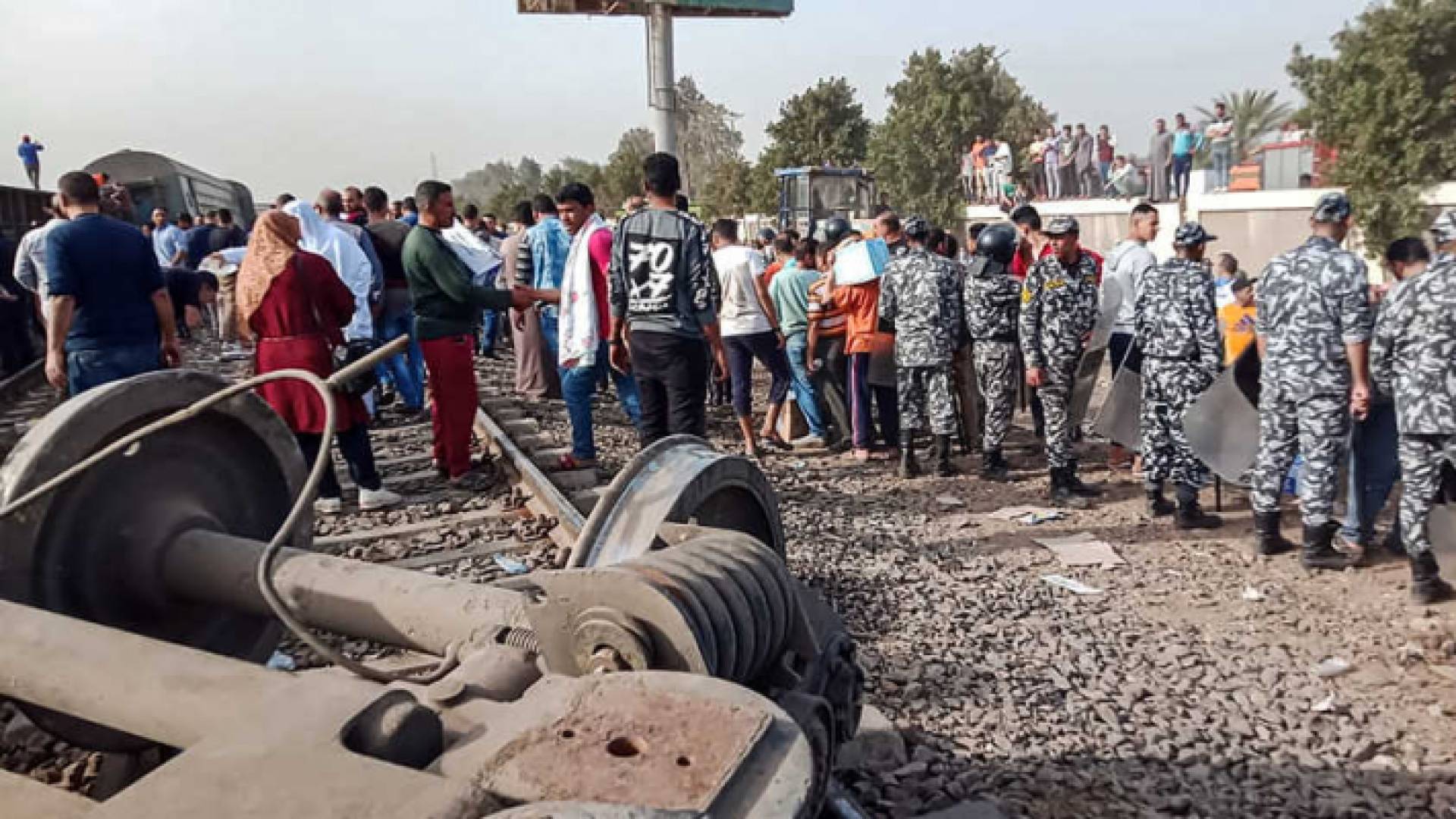 من حادثة تصادم قطارين بمصر - أرشيفية