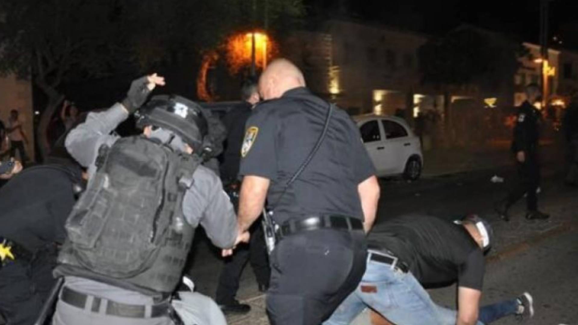 اعتداء شرطة الاحتلال الاسرائيلي على فلسطينيي الداخل