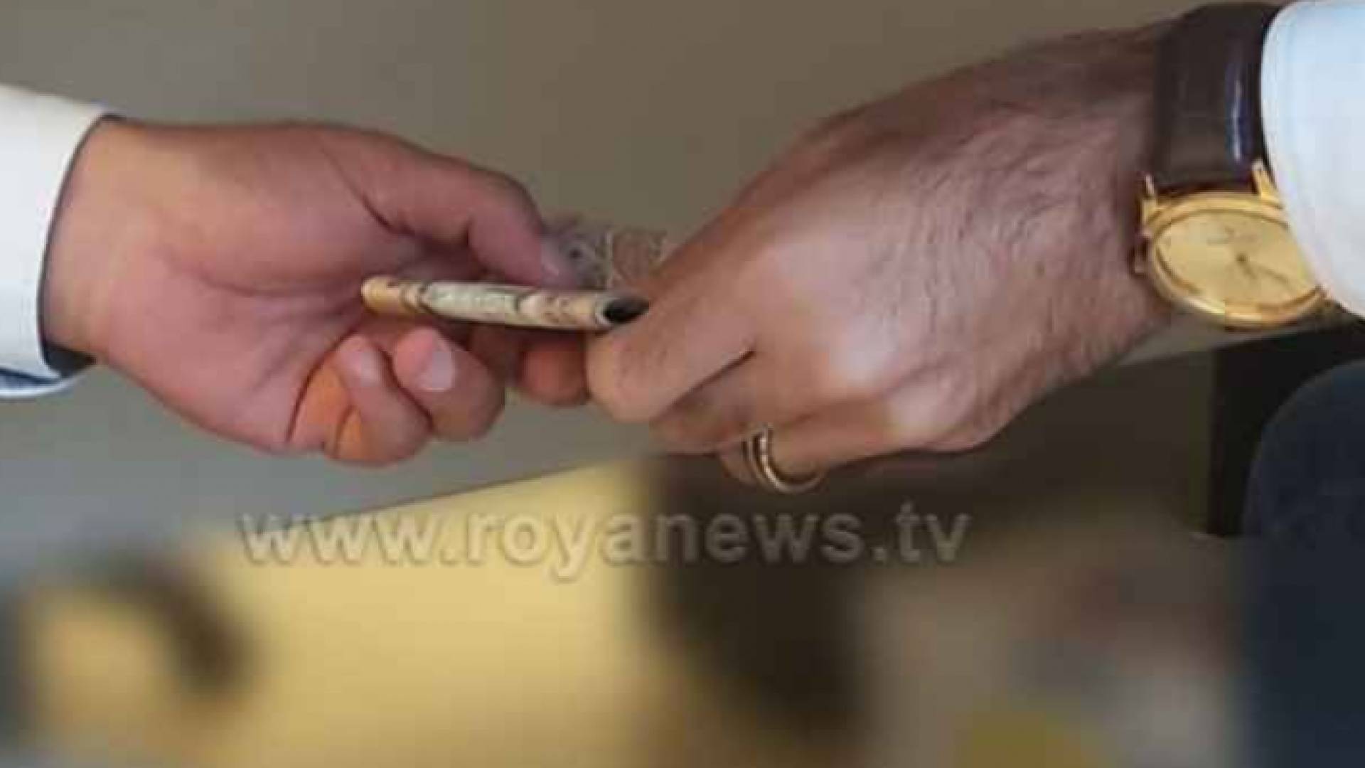 الرشوة - تعبيرية