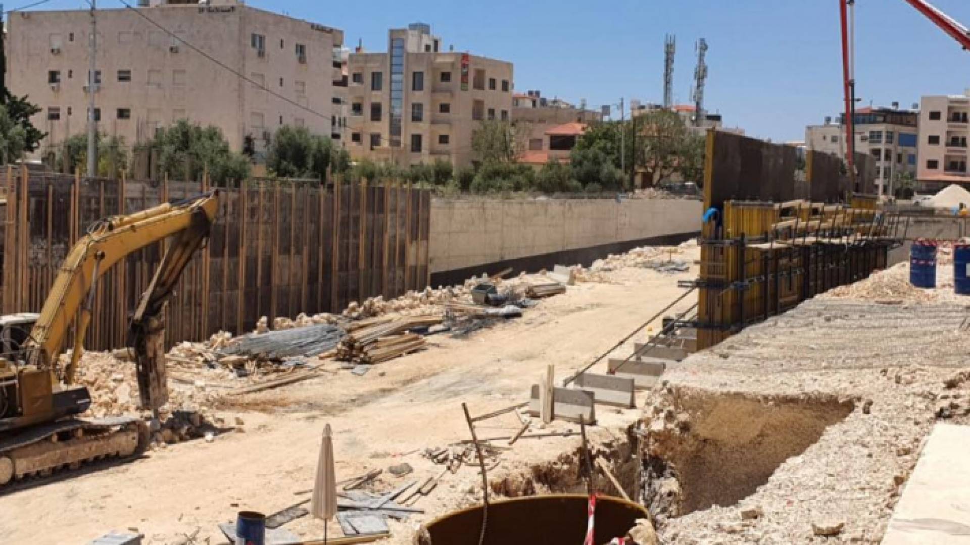 أعمال إنشائية في منطقة المقابلين - أرشيفية
