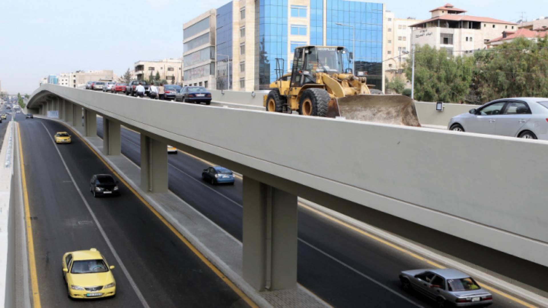 من أعمال الباص السريع