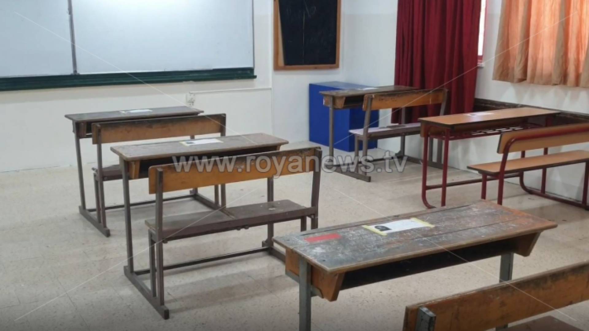 قاعة امتحان توجيهي في اربد