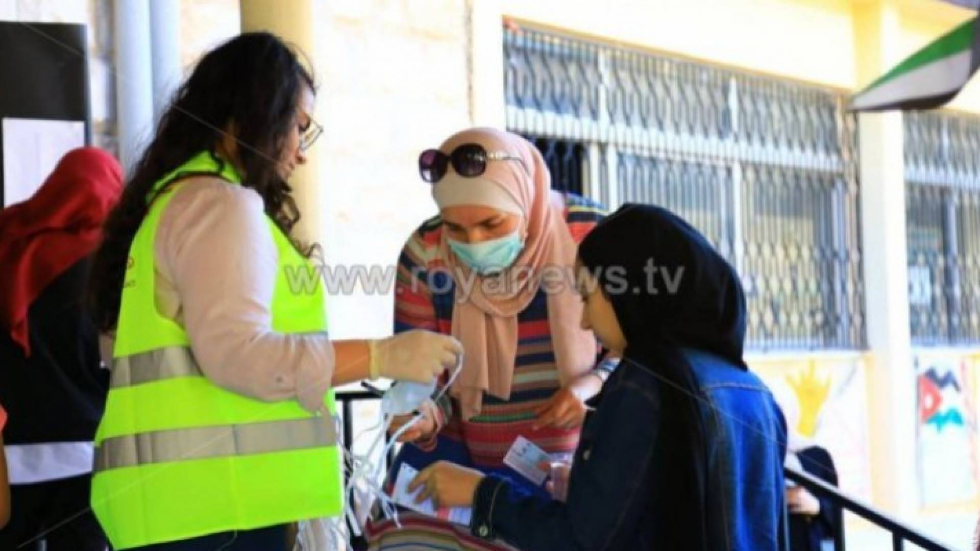 طلبة "التوجيهي" يتوجهون للإمتحان الأول الخميس ضمن برتوكول صحي مشدد